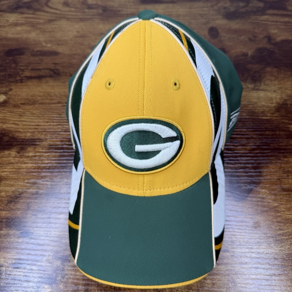 Reebok Green Bay Packers NFL Equipment Flex Fit Hat Cap Adult OSFA Green